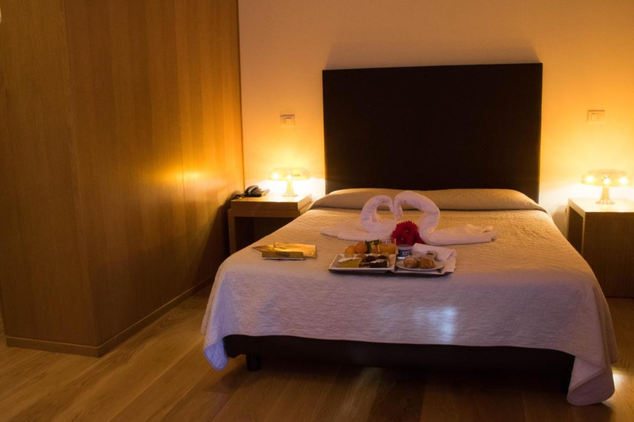 Le Querce Hotel Salsomaggiore Terme Ngoại thất bức ảnh